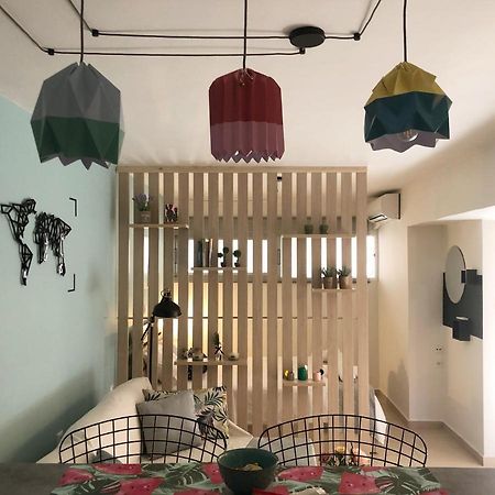 Orfeas Suite Néa Péramos Buitenkant foto