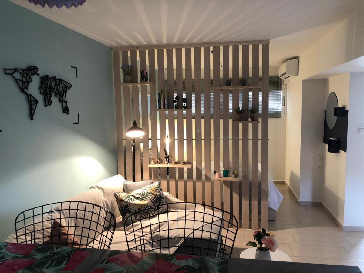 Orfeas Suite Néa Péramos Buitenkant foto