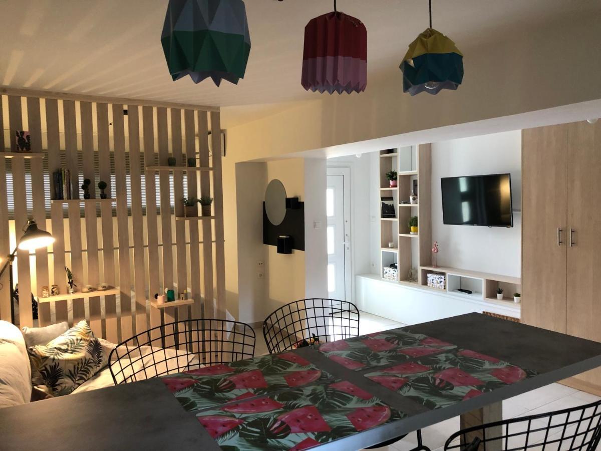 Orfeas Suite Néa Péramos Buitenkant foto
