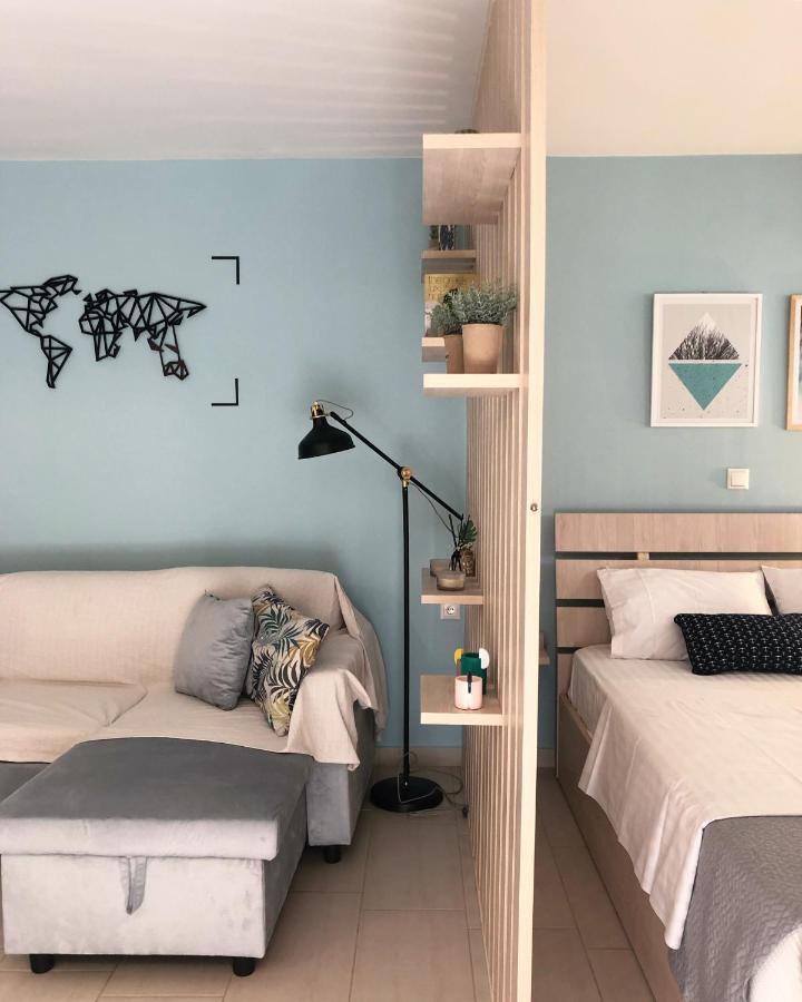 Orfeas Suite Néa Péramos Buitenkant foto